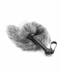 FUKR Fouet Pour Caresse Gris 45cm 11 FUKR Fouet Pour Caresse Gris 45cm -Cockrings Flexibles Soldes Boutique fouet pour caresse gris 45cm 9