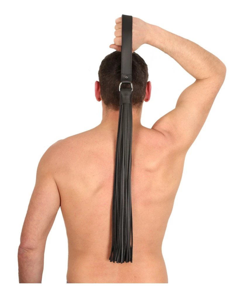 The Red Martinet En Cuir 46 Brins Avec Poignée 75cm 4 The Red Martinet En Cuir 46 Brins Avec Poignée 75cm – Image 2