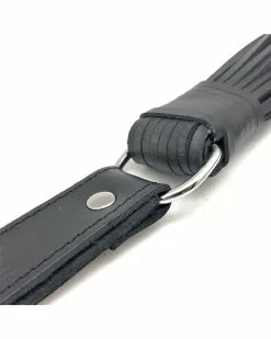 The Red Martinet En Cuir 46 Brins Avec Poignée 75cm 10 The Red Martinet En Cuir 46 Brins Avec Poignée 75cm -Cockrings Flexibles Soldes Boutique martinet en cuir 46 brins avec poignee 75cm 2