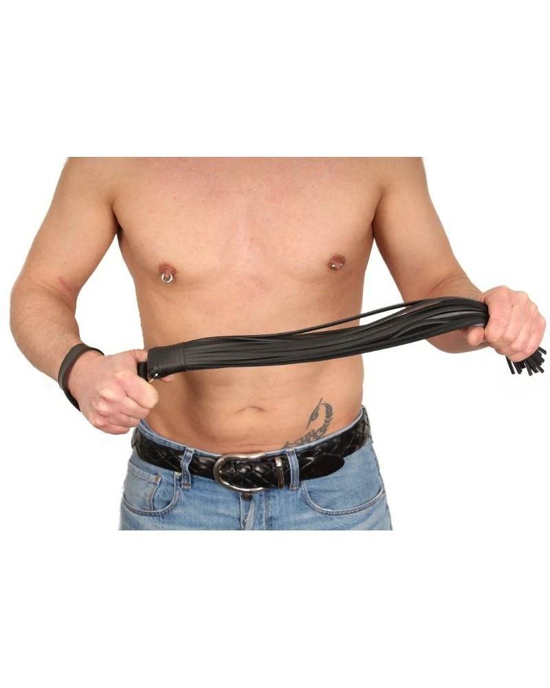 The Red Martinet En Cuir 46 Brins Avec Poignée 75cm 7 The Red Martinet En Cuir 46 Brins Avec Poignée 75cm – Image 5