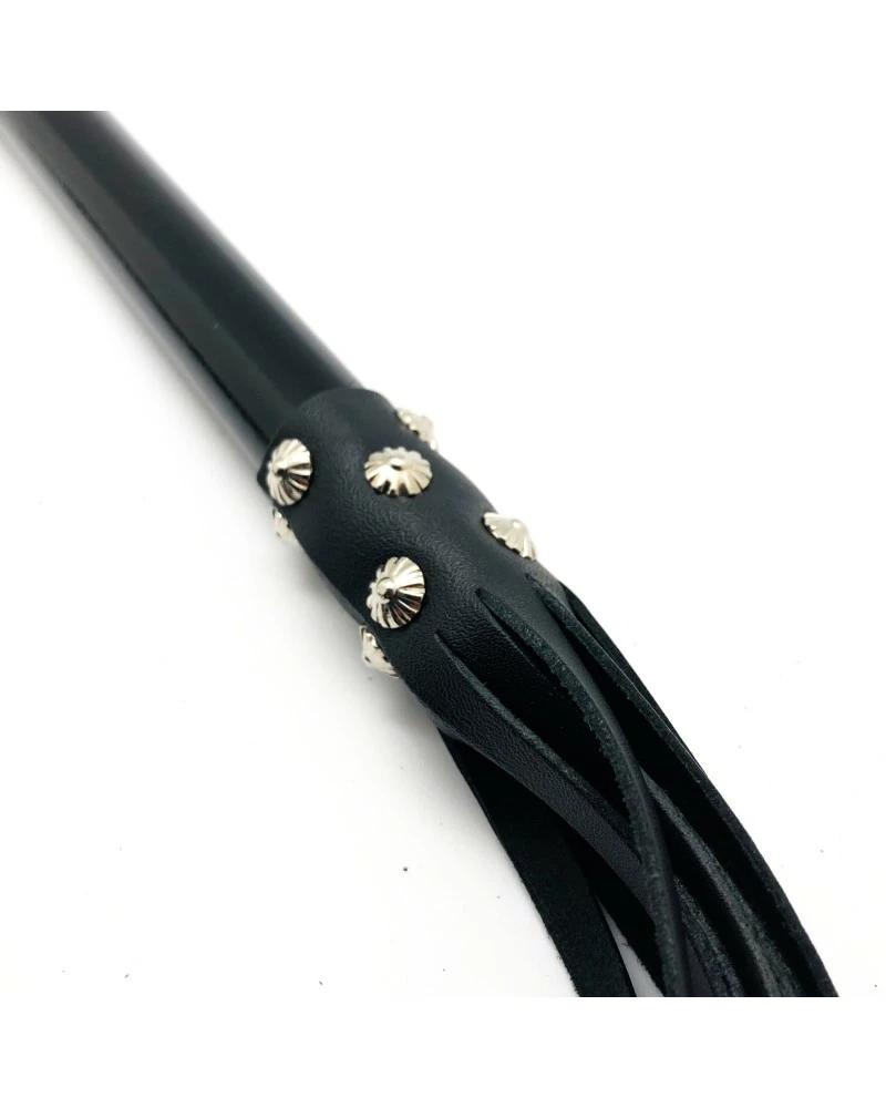 The Red Martinet Long Lanières En Cuir Et Manche En Bois 80cm Noir 6 The Red Martinet Long Lanières En Cuir Et Manche En Bois 80cm Noir – Image 4